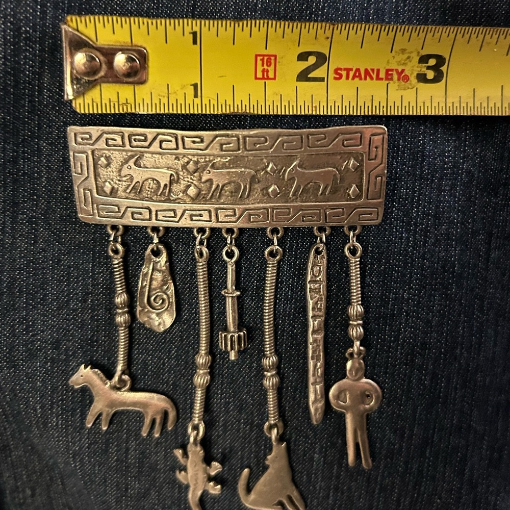 Charm Brooch Southwestern Theme; Pewter; 80s Vintage - Picture 7 of 7